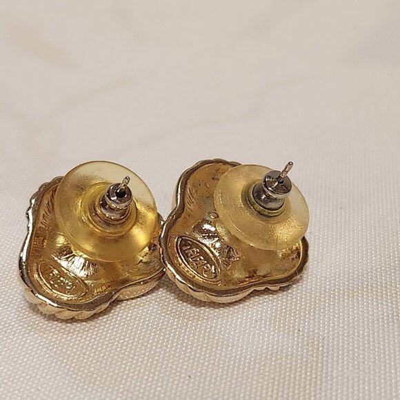 Vintage Trifari Faux White Pearl Twisted Gold Tone Fashion‎ Earrings - Picture 5 of 6